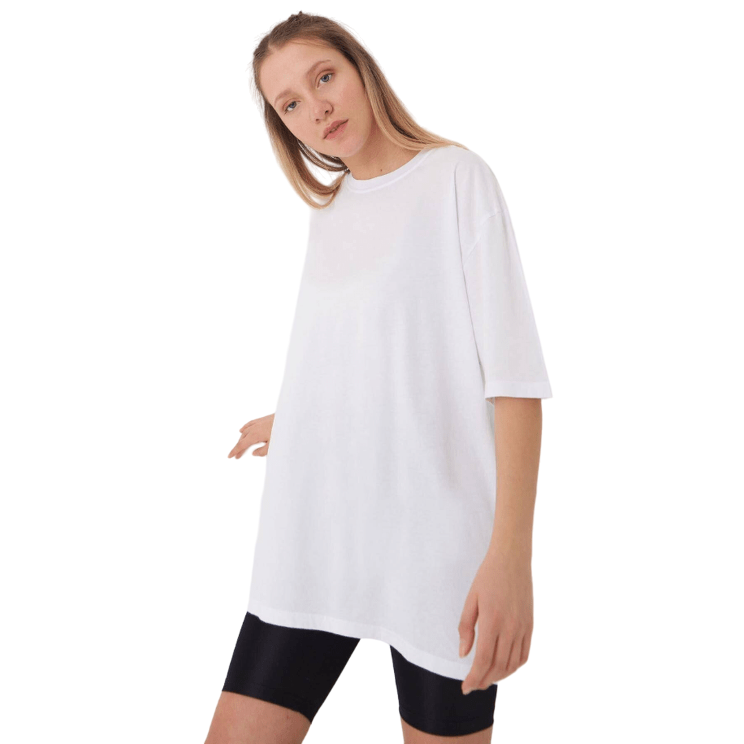 Kadın Desensiz Oversize Beyaz T-Shirt 3
