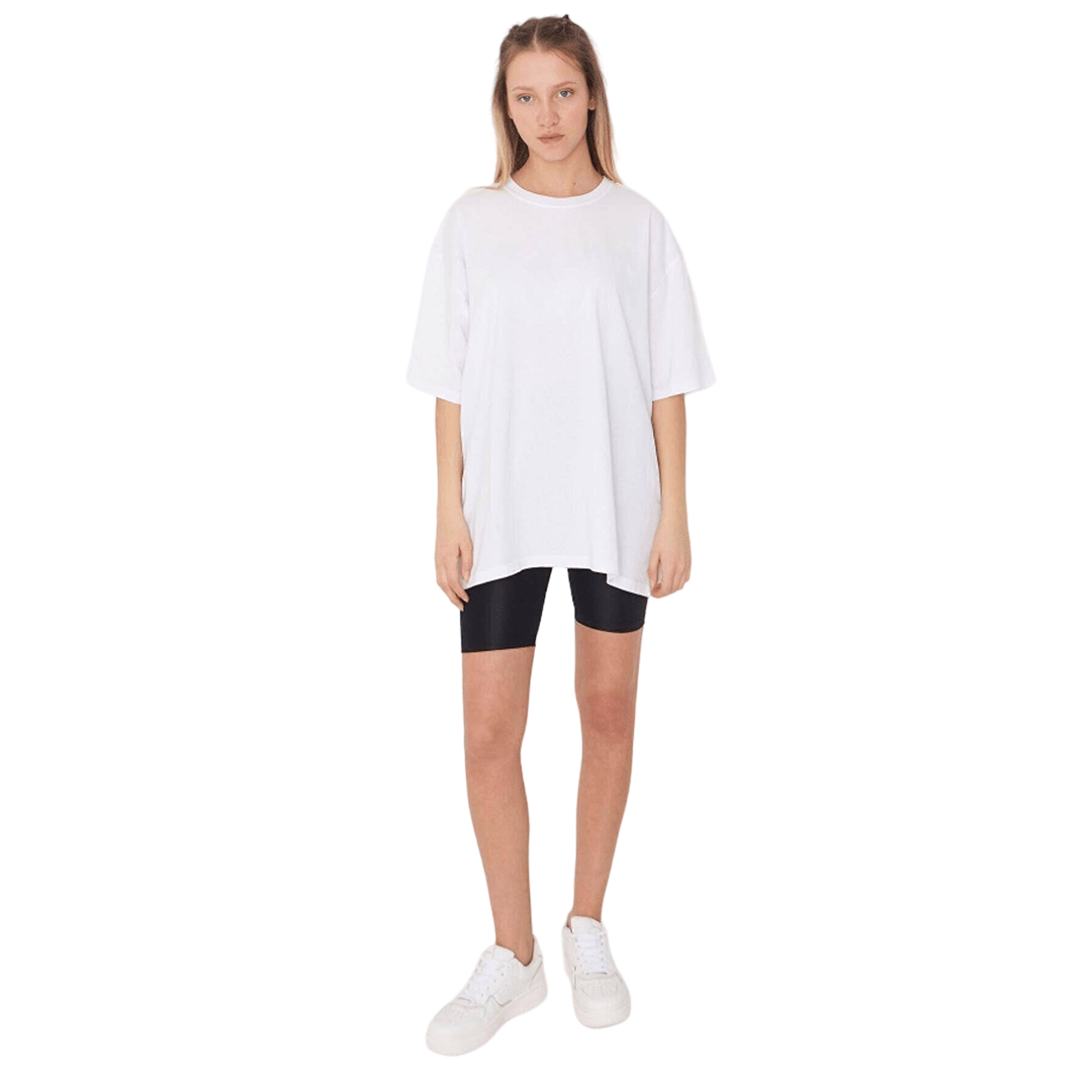 Kadın Desensiz Oversize Beyaz T-Shirt 4