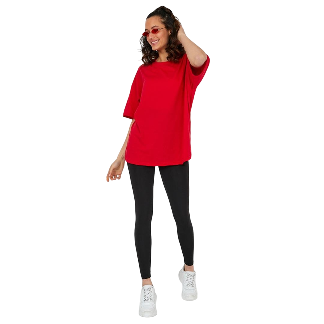 Kadın Desensiz Oversize Kırmızı T-Shirt 4